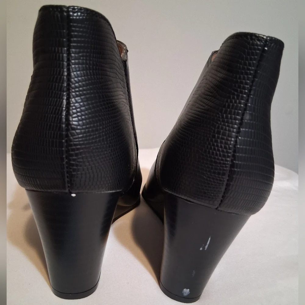 New Directions Black Leather Wedge Ankle Boots – Size 7.5M - Picture 5 of 9